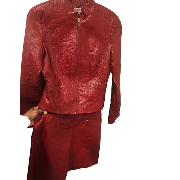 Vintage Cache croc embroidered red leather skirt suit size 8 - Picture 5 of 12